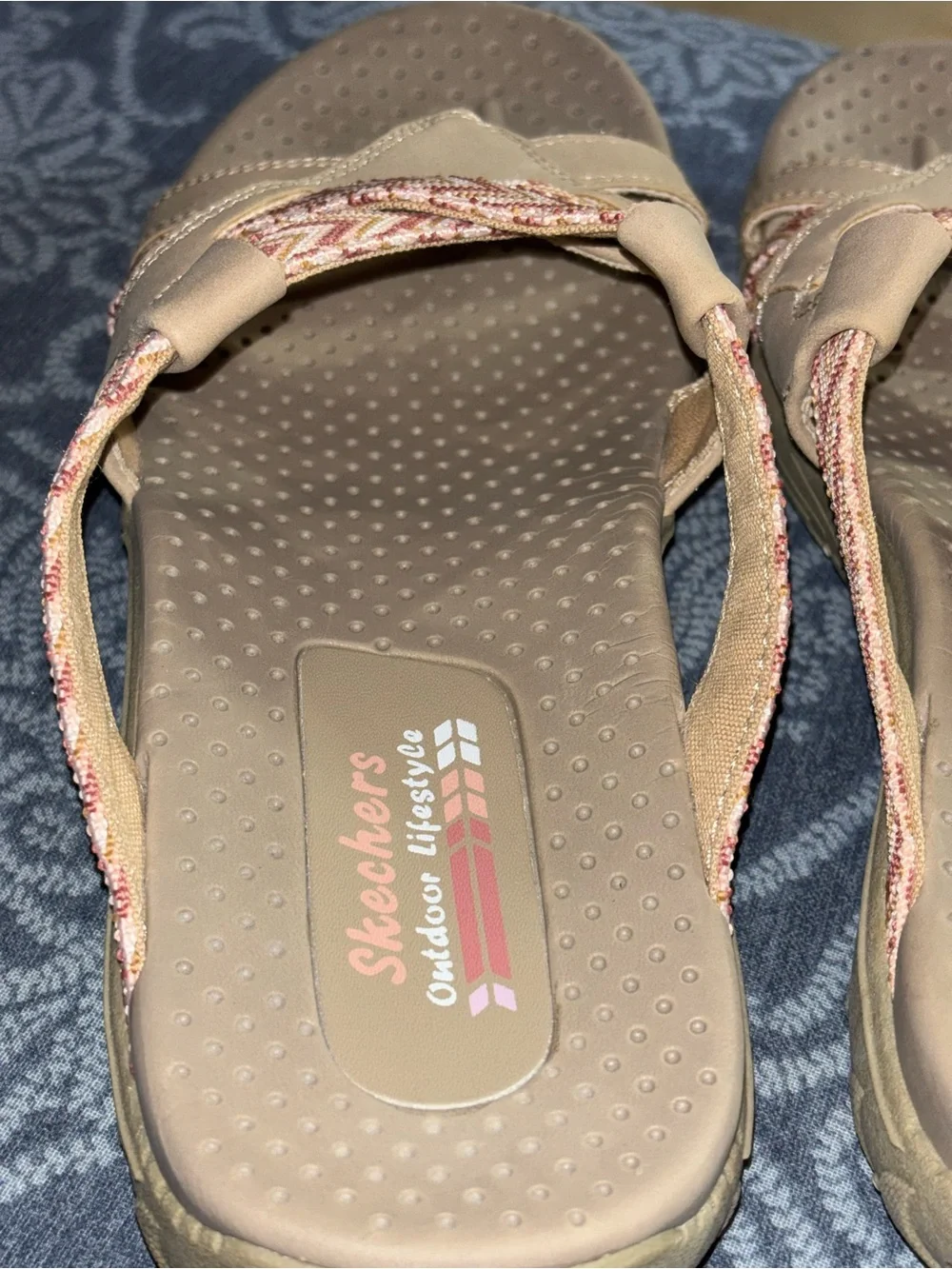 Skechers lightweight sandals